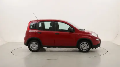 Usata Fiat Panda 70 CV (51 kW) 2024 Rossorosso Utilitaria
