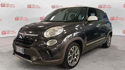 Grigio Usata 2016 Fiat 500L Trekking Monovolume | 9900 € (Buon prezzo)