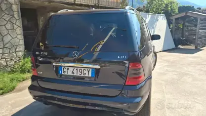 Usata Mercedes ML270 250 CV (183 kW) 2003 Blu SUV