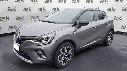 Grigio Usata 2023 Renault Captur Techno SUV | 18.700 € (Buon prezzo)