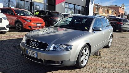 Usata Audi A4 131 CV (96 kW) 2002 Grigio Station wagon