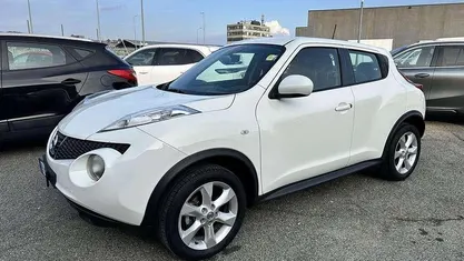 Usata Nissan Juke Tekna 117 CV (86 kW) 2011 Bianco SUV