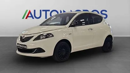 Bianco Usata 2022 Lancia Ypsilon Silver Due volumi | 11.100 € (Buon prezzo)