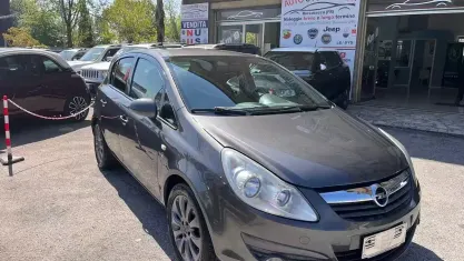 Usata Opel Corsa 75 CV (55 kW) 2011 Grigio Utilitaria