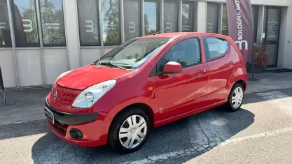 Usata Nissan Pixo 68 CV (50 kW) 2010 Rosso Utilitaria