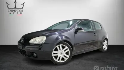 Usata VW Golf IV Sportline 140 CV (102 kW) 2005 Grigio Berlina
