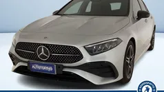 Argento metallizzato Usata 2023 Mercedes A180 Advanced Plus Tre volumi | 33.300 € (Buon prezzo)