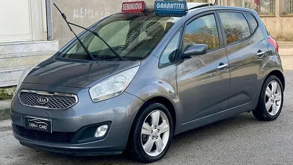 Grigio Usata 2011 Kia Venga Due volumi | 3650 € (Buon prezzo)