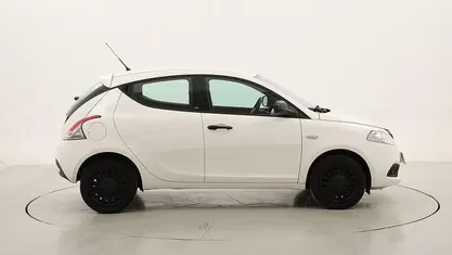 Usata Lancia Ypsilon 69 CV (50 kW) 2019 Utilitaria