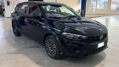 Usata Fiat Tipo 131 CV (96 kW) 2021 Nero pastello Station wagon