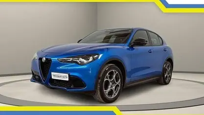 Usata Alfa Romeo Stelvio Sprint 280 CV (205 kW) 2024 Blu / metallizzato SUV