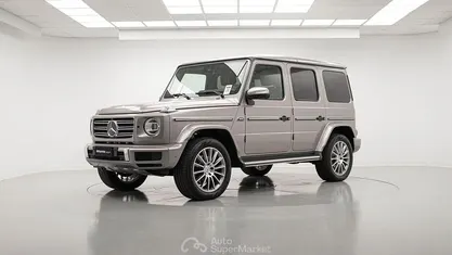 Grigio met Usata 2022 Mercedes G400 AMG line SUV | 124.790 € (Buon prezzo)