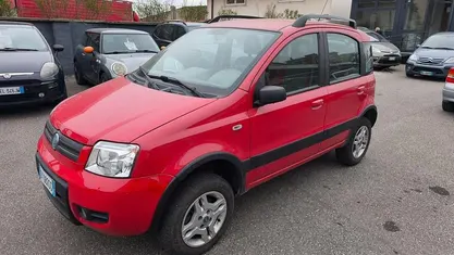 Usata Fiat Panda 4x4 Climbing 75 CV (55 kW) 2006 Utilitaria