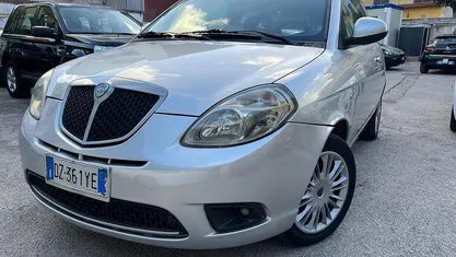 Usata 2009 Lancia Ypsilon Due volumi | 2499 € (Ottimo prezzo)