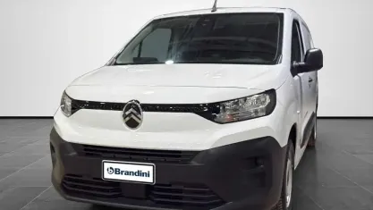 Usata Citroën Berlingo 102 CV (75 kW) 2025 Bianco Monovolume