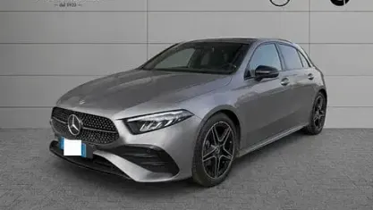 Usata Mercedes A250 Advanced Plus 218 CV (160 kW) 2023 Grigio Utilitaria