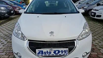 Bianco Usata 2013 Peugeot 208 Access Due volumi | 4999 € (Ottimo prezzo)