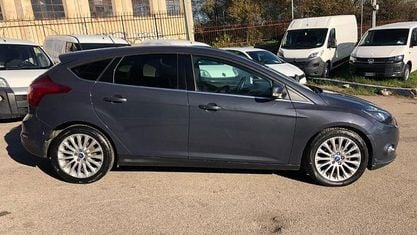 Usata Ford Focus Titanium 116 CV (85 kW) 2011 Grigio Station wagon