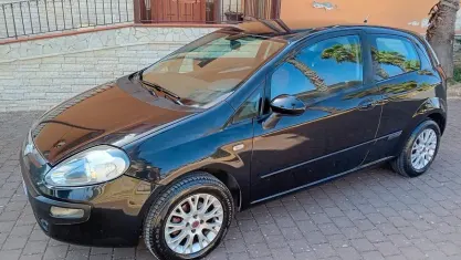 Usata Fiat Punto Evo Dynamic 77 CV (56 kW) 2010 Nero Utilitaria