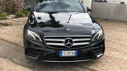 Usata Mercedes E220 Premium Plus 194 CV (142 kW) 2020 Nero Station wagon