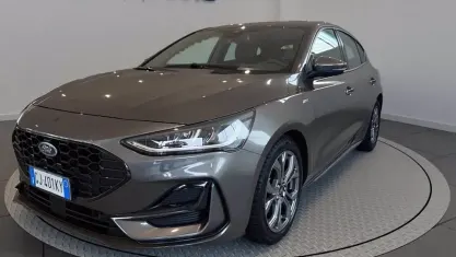 Occasion Ford Focus ST-Line 120 PK (88 kW) 2022 Grijs Sedan