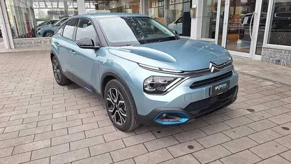 Usata Citroën e-C4 Feel 100 kW (136 CV) 2023 Blu Berlina