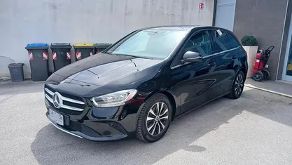 Nero Usata 2020 Mercedes B180 Business Monovolume | 19.499 € (Ottimo prezzo)