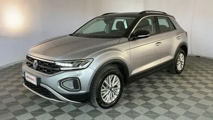 Usata VW T-Roc Life 150 CV (110 kW) 2022 Grigio SUV
