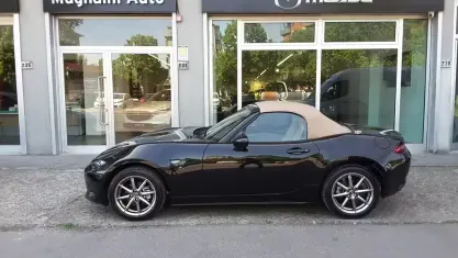 Occasion Mazda MX5 Kazari 132 ch (97 kW) 2025 Noir Cabriolet