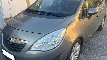 Usata Opel Meriva 95 CV (69 kW) 2012 Grigio Monovolume