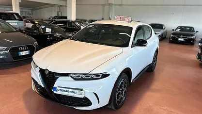 Bianco Usata 2024 Alfa Romeo Tonale Sprint SUV | 30.500 € (Buon prezzo)