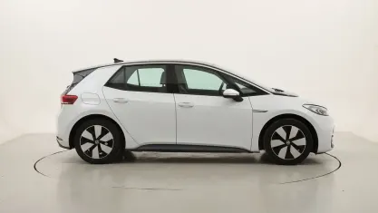 Usata VW ID.3 Pure 69 kW (95 CV) 2022 Biancobianco Utilitaria