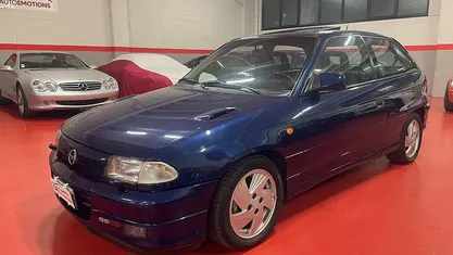 Usata Opel Astra 151 CV (111 kW) 1994 Utilitaria