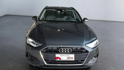 Begagnad Audi A4 Ambiente 136 HK (100 kW) 2022 Grå Kombi