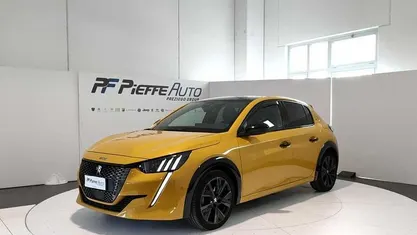 Usata Peugeot 208 GT 102 CV (75 kW) 2023 Giallo Utilitaria