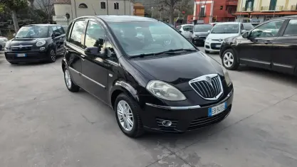Usata Lancia Musa Gold 95 CV (69 kW) 2011 Nero Monovolume