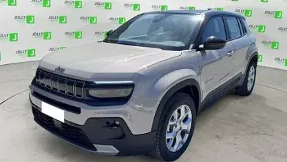 Nuova Jeep Avenger Altitude 101 CV (74 kW) 2026 Bicolore beige tetto nero SUV