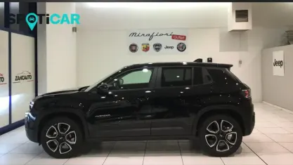 Usata Jeep Avenger EV Summit 114 kW (156 CV) 2025 Nero SUV