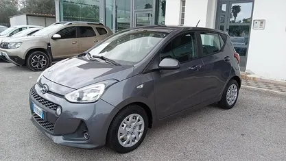 Usata Hyundai i10 70 CV (51 kW) 2017 Grigio Utilitaria