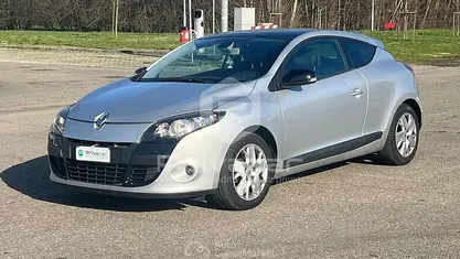 Usata Renault Mégane Coupé 90 CV (66 kW) 2012 Gray Coupé