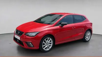 Usata Seat Ibiza FR 80 CV (58 kW) 2023 Rosso pastello Utilitaria