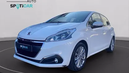 Usata Peugeot 208 Active 82 CV (60 kW) 2019 Bianco pastello Utilitaria