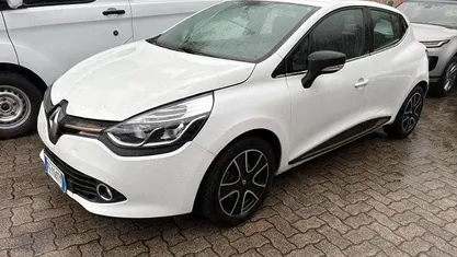 Usata 2016 Renault Clio IV Zen Tre volumi | 5500 € (Ottimo prezzo)