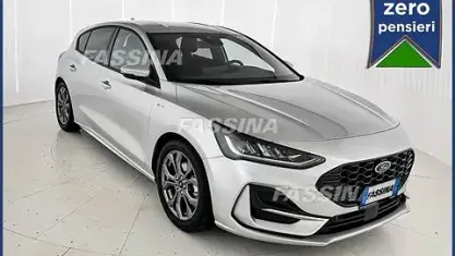 Usata Ford Focus ST-Line 155 CV (114 kW) 2025 Argento Utilitaria