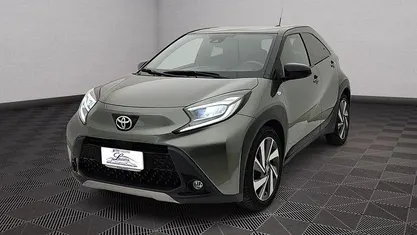 Usata Toyota Aygo X Lounge 72 CV (52 kW) 2022 Verde SUV