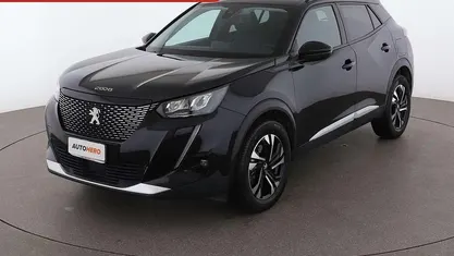 Usata 2021 Peugeot 2008 Allure SUV | 20.399 € (Buon prezzo)