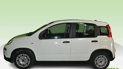 Bianco Usata 2023 Fiat Panda Due volumi | 10.900 € (Buon prezzo)