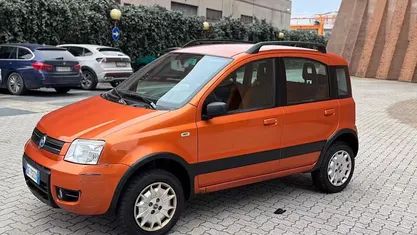Usata Fiat Panda 4x4 Climbing 60 CV (44 kW) 2007 Other Utilitaria
