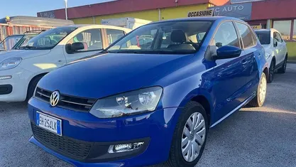 Blu Usata 2011 VW Polo Comfortline Tre volumi | 5900 € (Buon prezzo)