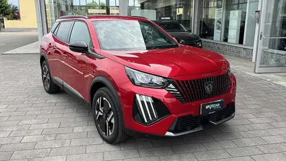 Usata Peugeot 2008 Allure 131 CV (96 kW) 2024 SUV